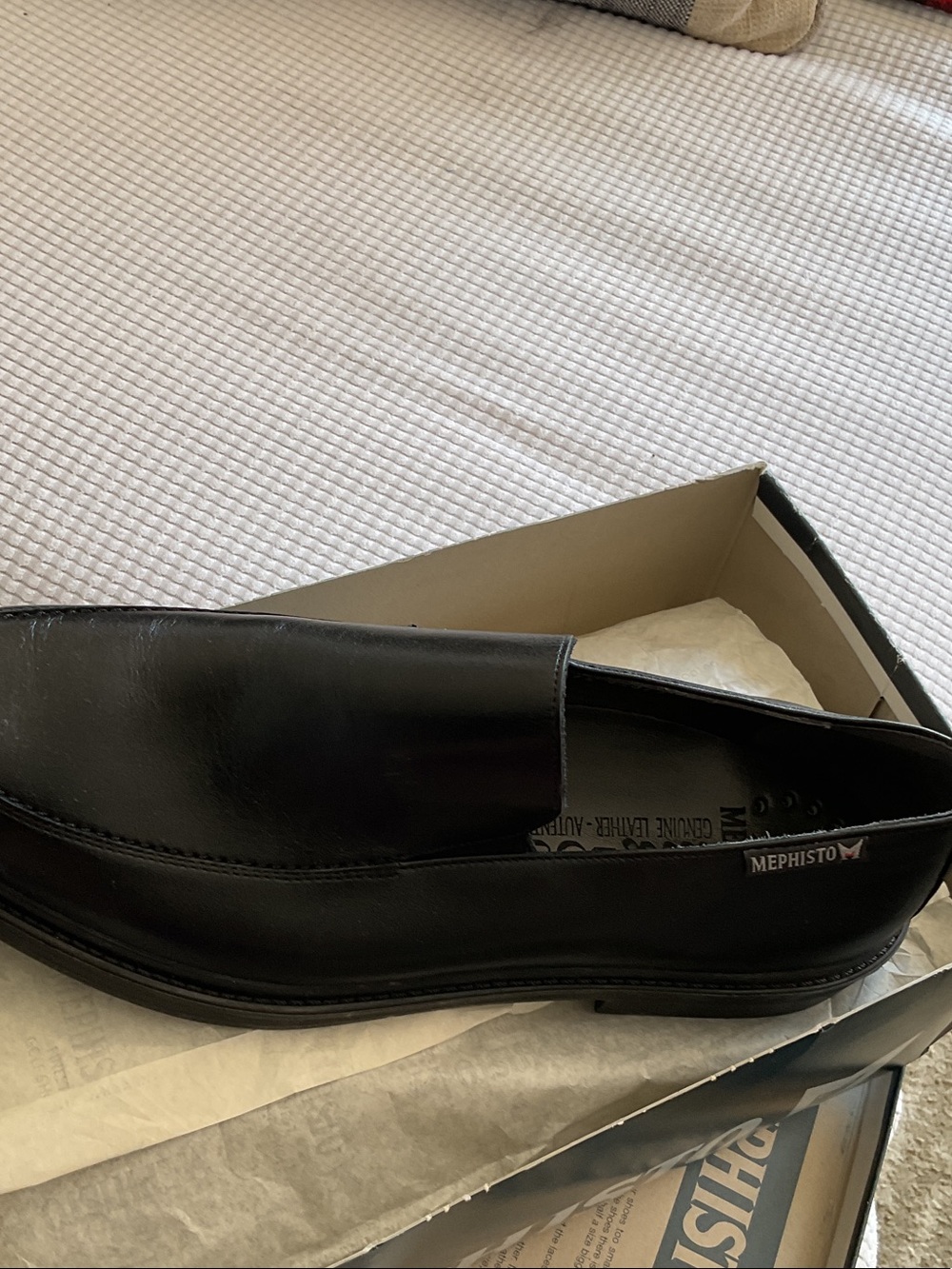 Mephisto Black Leather Slip-On Loafer — Classic Dress Loafer - Picture 2 of 5